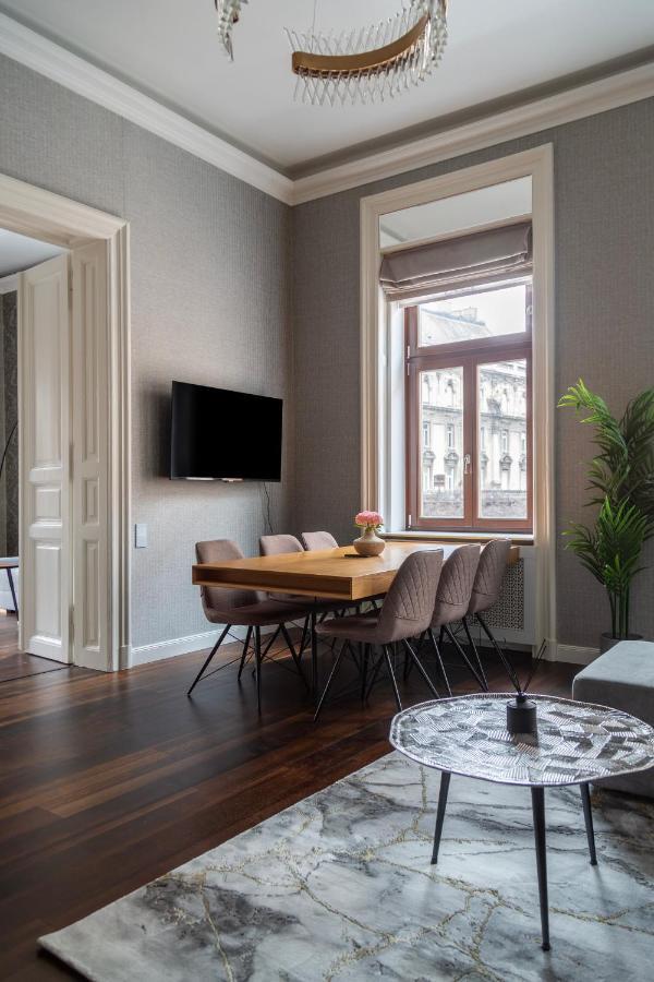 Luxury Apartment With Balcony Next To The New York Cafe Budapest Exterior foto